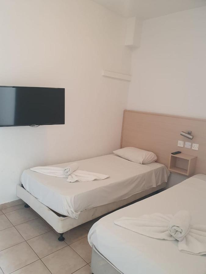 Sea Cleonapa Mandali Aparthotel Ajía Nápa Eksteriør bilde